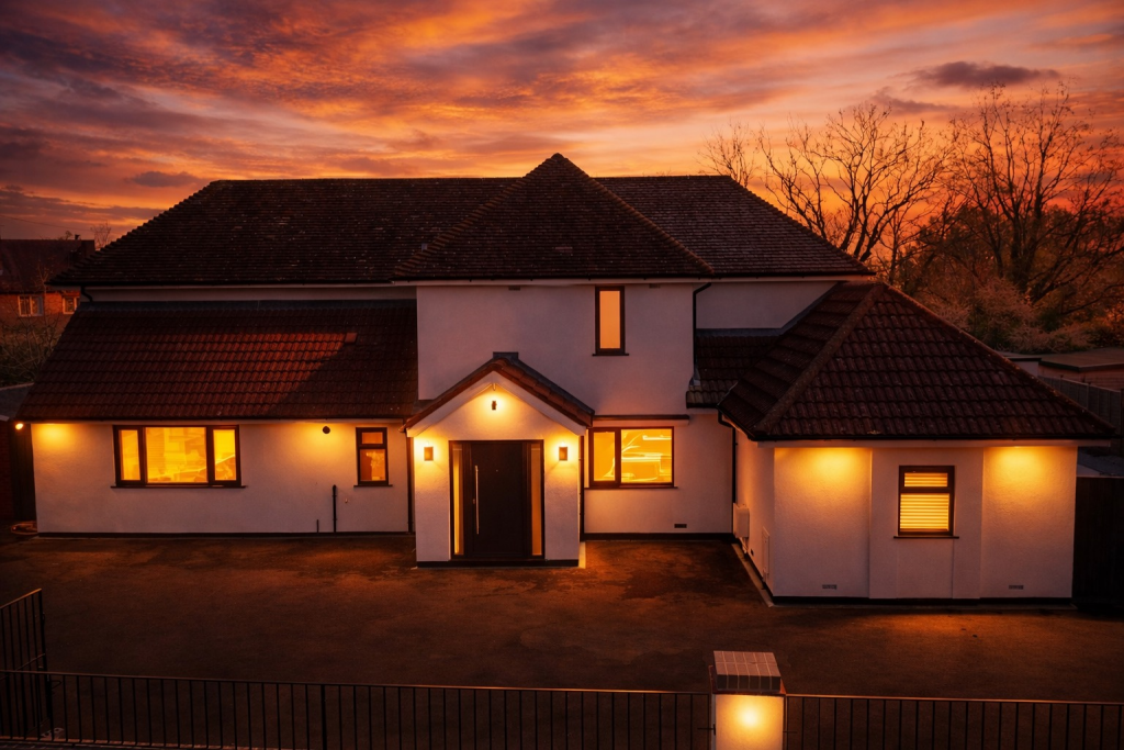 Main image of property: Redditch Road, Hopwood, Alvechurch, Birmingham, Worcestershire, B48