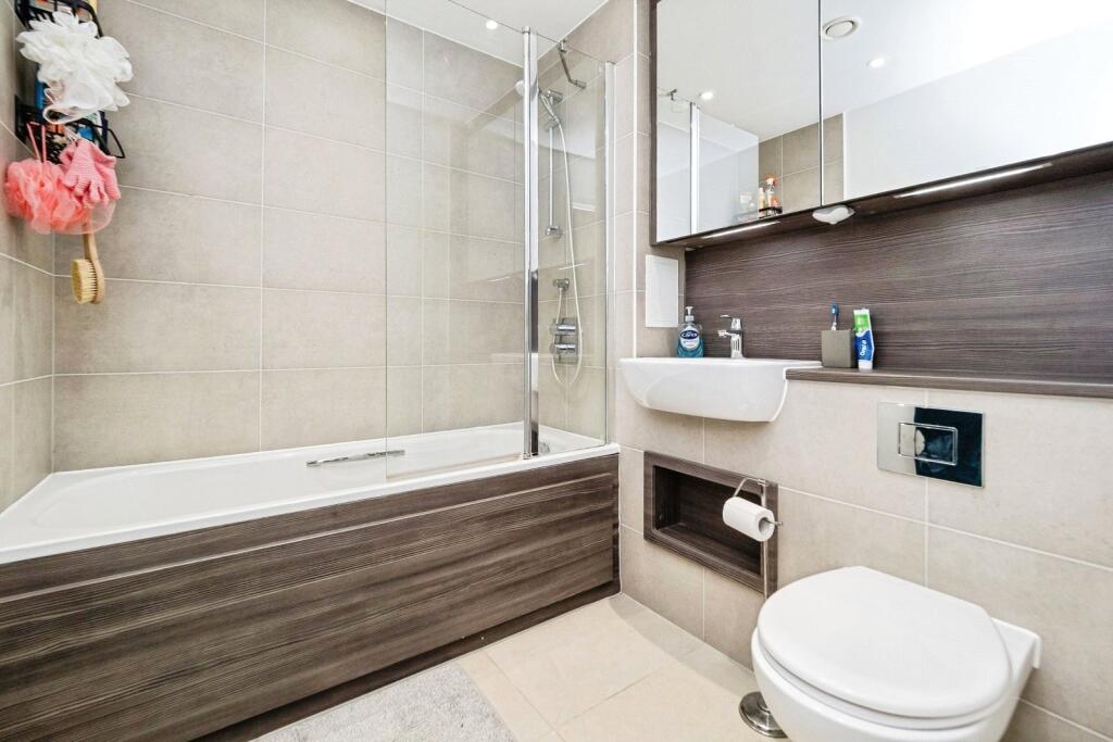 Apartment in London - View 4