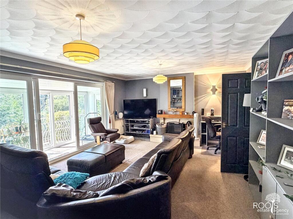 House in Thatcham, West Berkshire - View 2