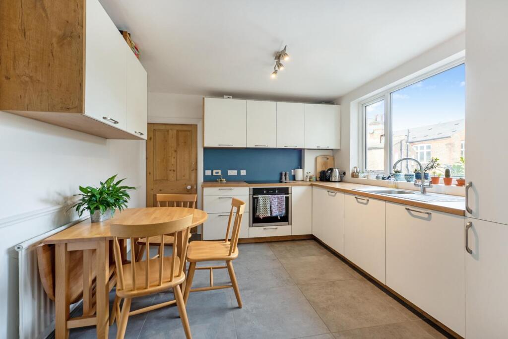 Main image of property: QUEENSTOWN ROAD, SW8 3RG