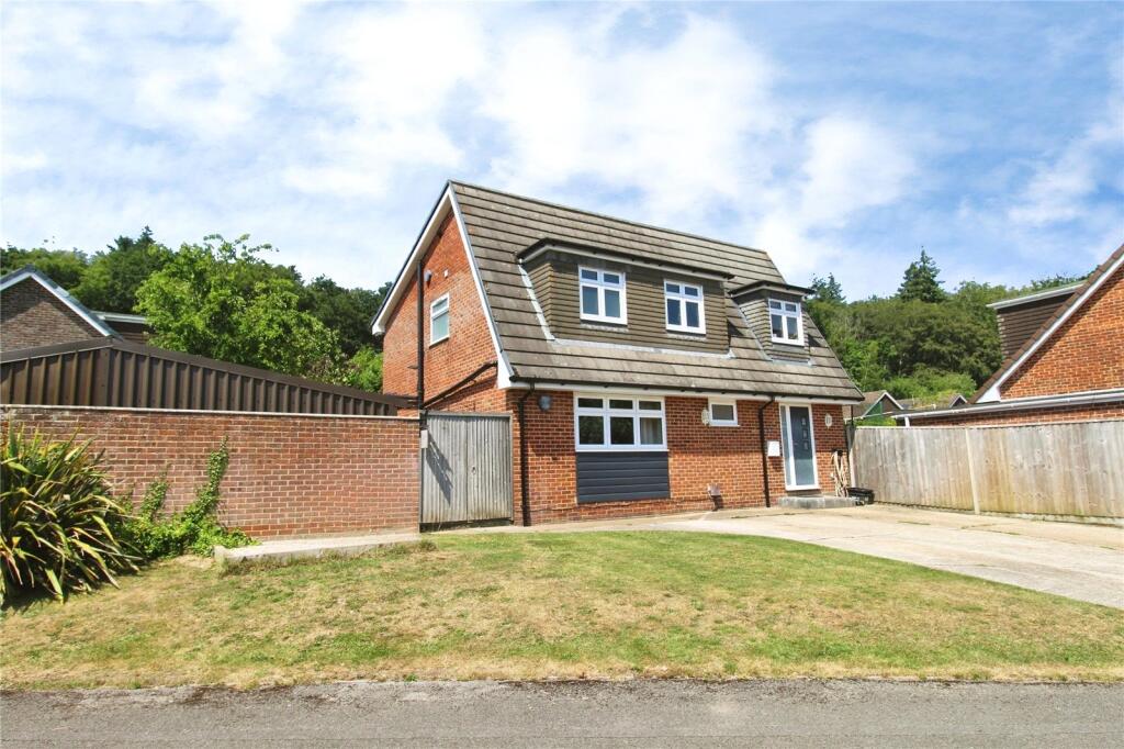 Main image of property: Bolderwood Close, Bishopstoke, Eastleigh, Hampshire, SO50