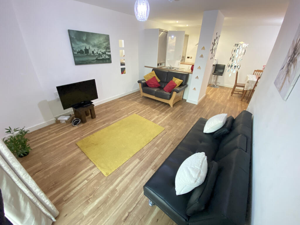 3 bedroom flat for rent