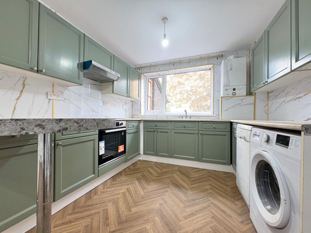 House in Leeds - View 4