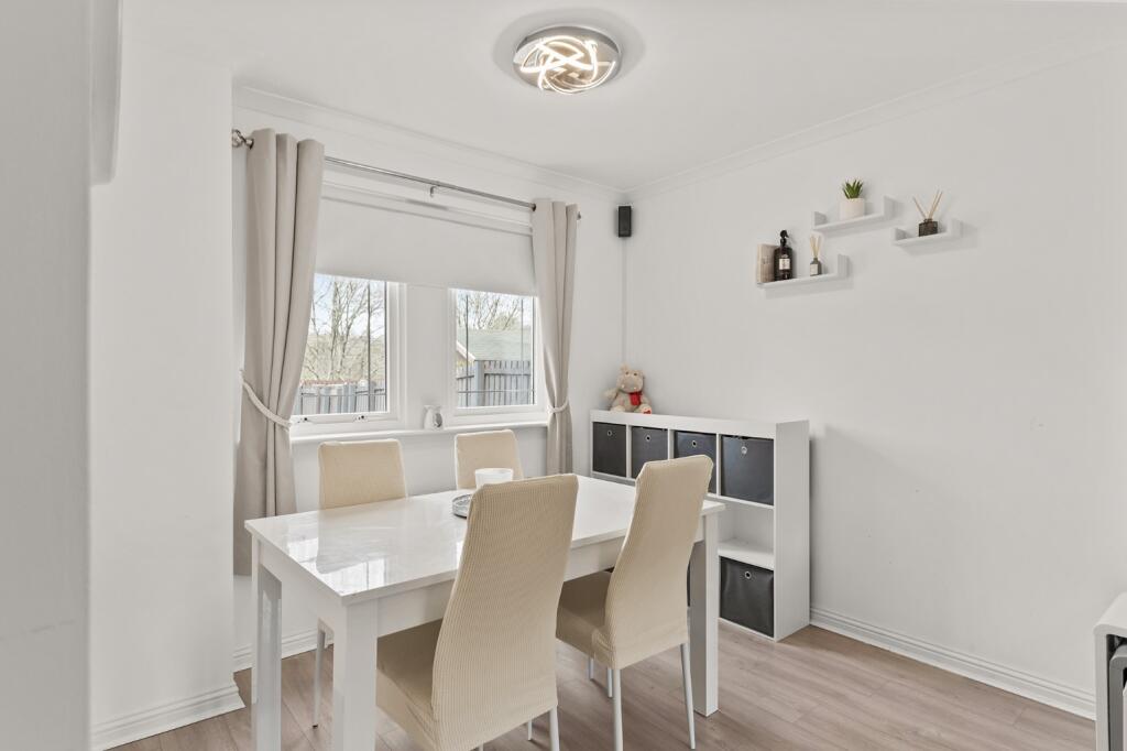 1 Meadow Court, Denny, Falkirk, FK6 6JU photo 4