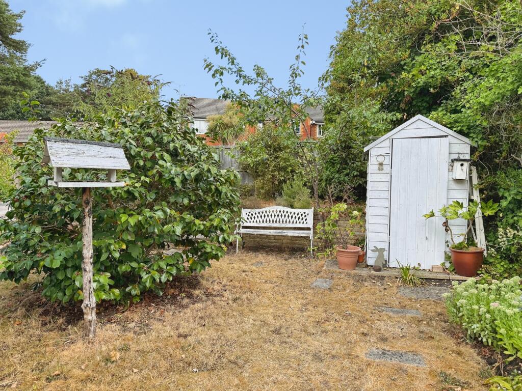 House in Crowthorne, Bracknell Forest - View 5