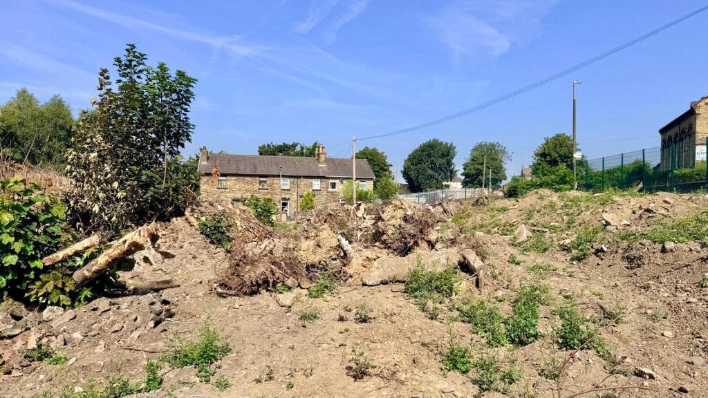 Main image of property: Cater Lane, Heckmondwike