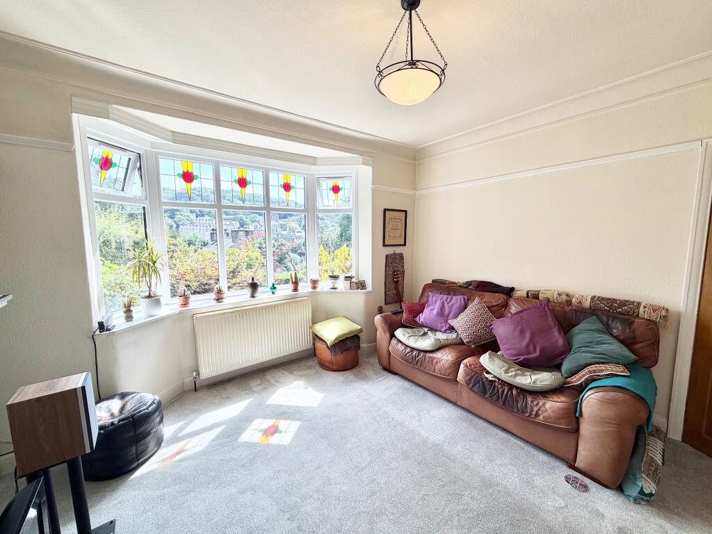House in Halifax - View 4