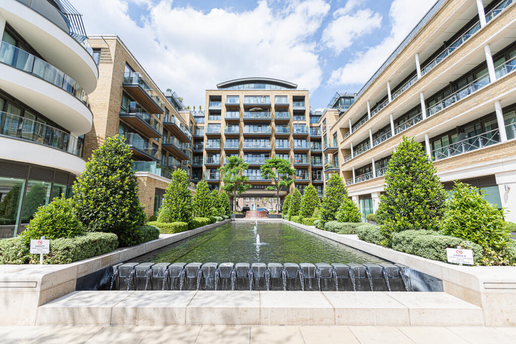 Main image of property: Kew Bridge Road, Brentford, TW8