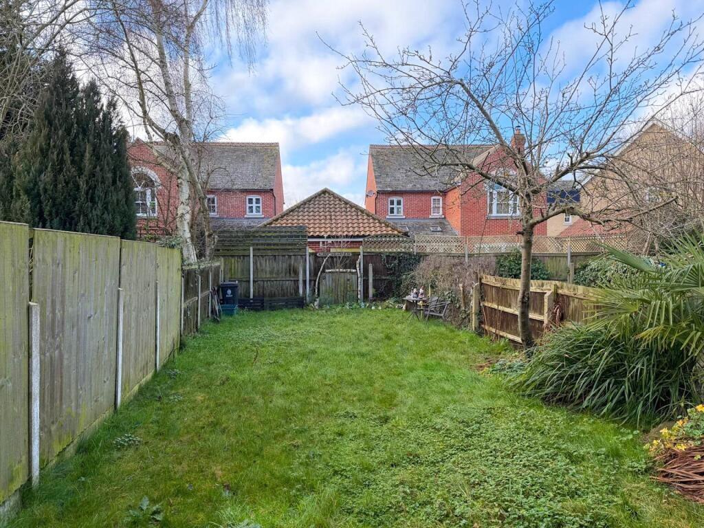 California Road, Manningtree, Essex, CO11 photo 4