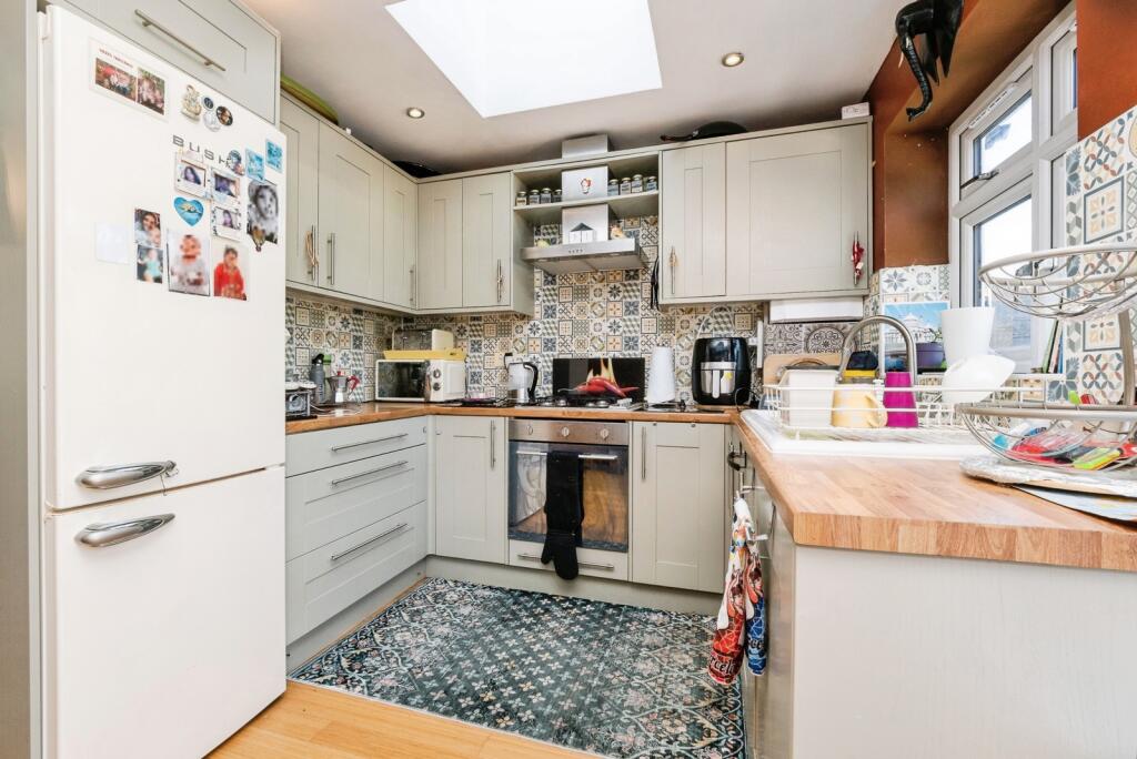 House in Romford - View 3