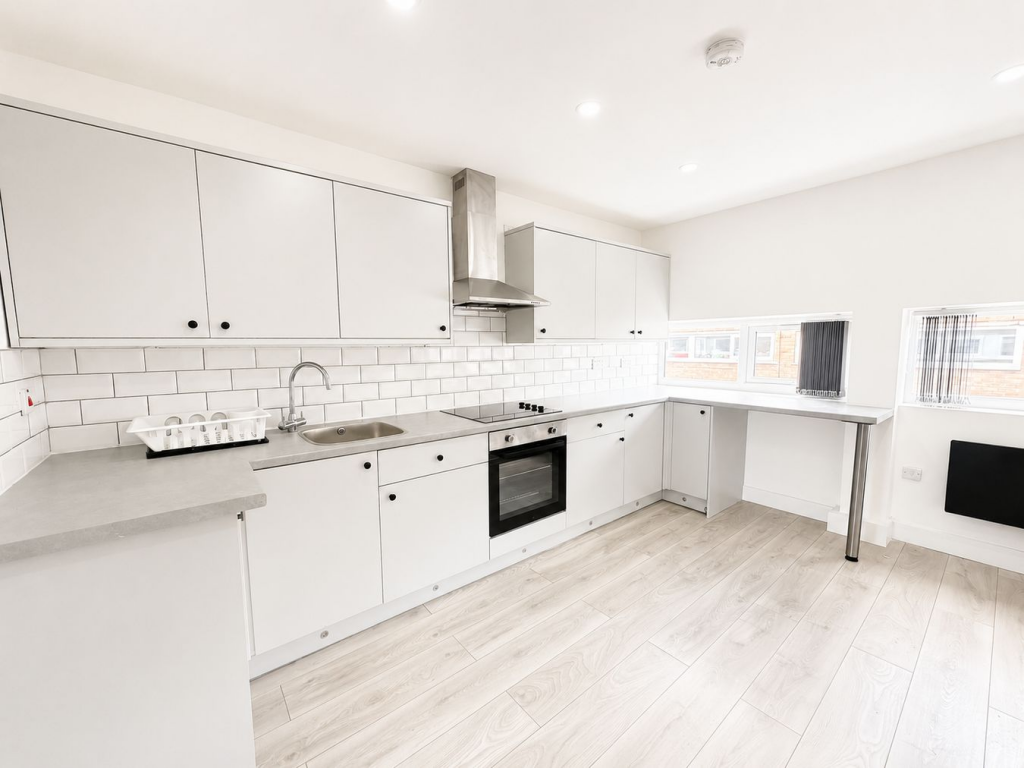 House in Sandwell, West Midlands - View 2