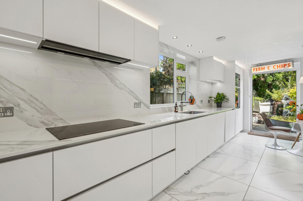 Main image of property: Hunsdon Road, London, SE14