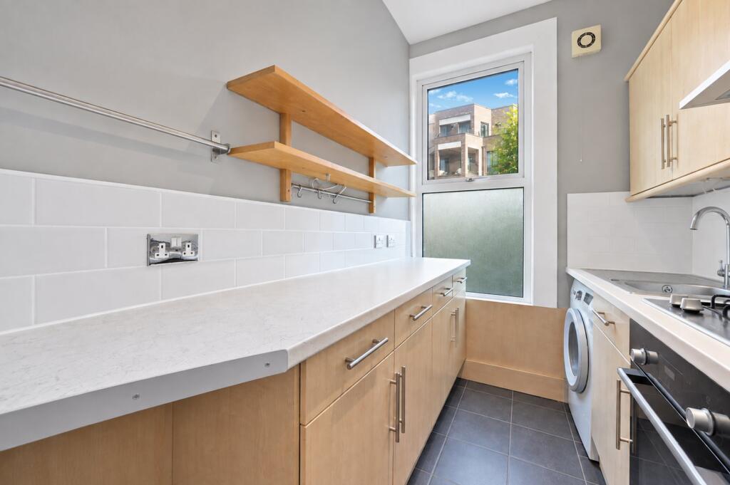 Apartment in London - View 2