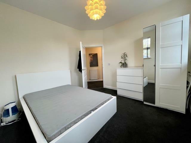 Apartment in Birmingham, West Midlands - More