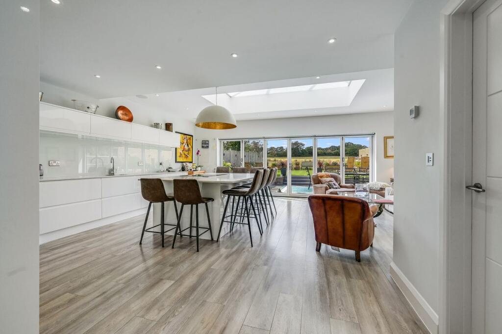 House in Chelmsford - View 4