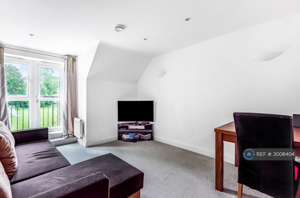 Apartment in Guildford - View 5