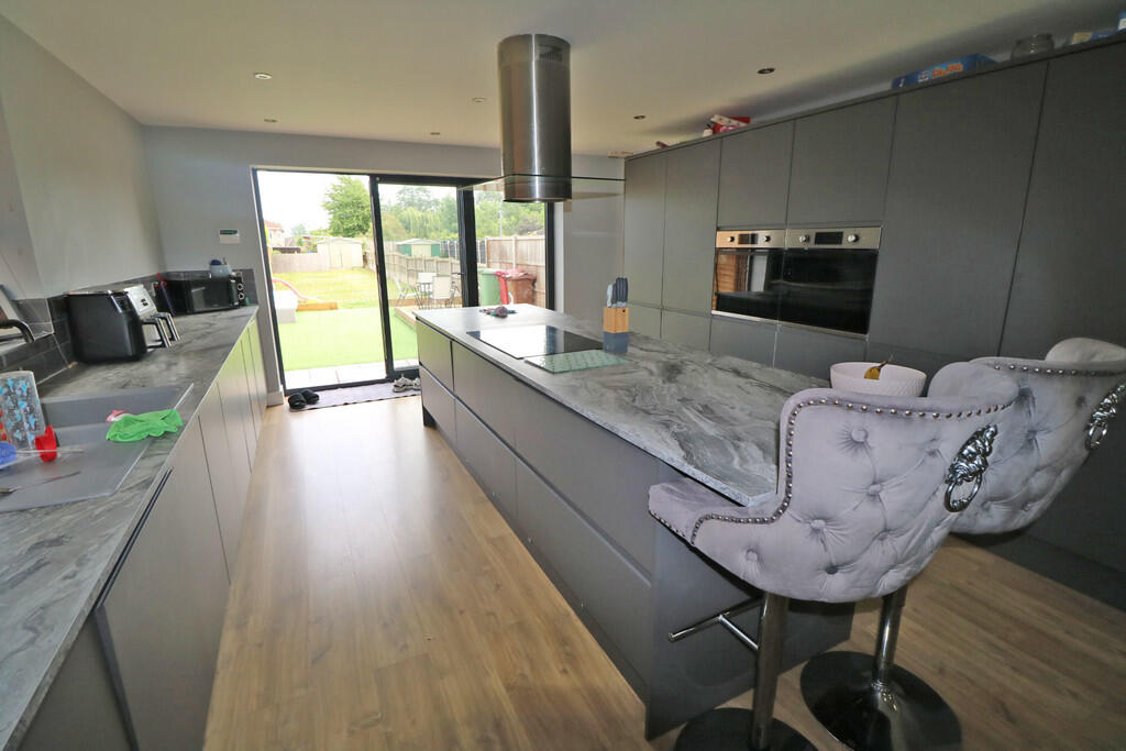 Asquith Avenue, Ealand photo 5