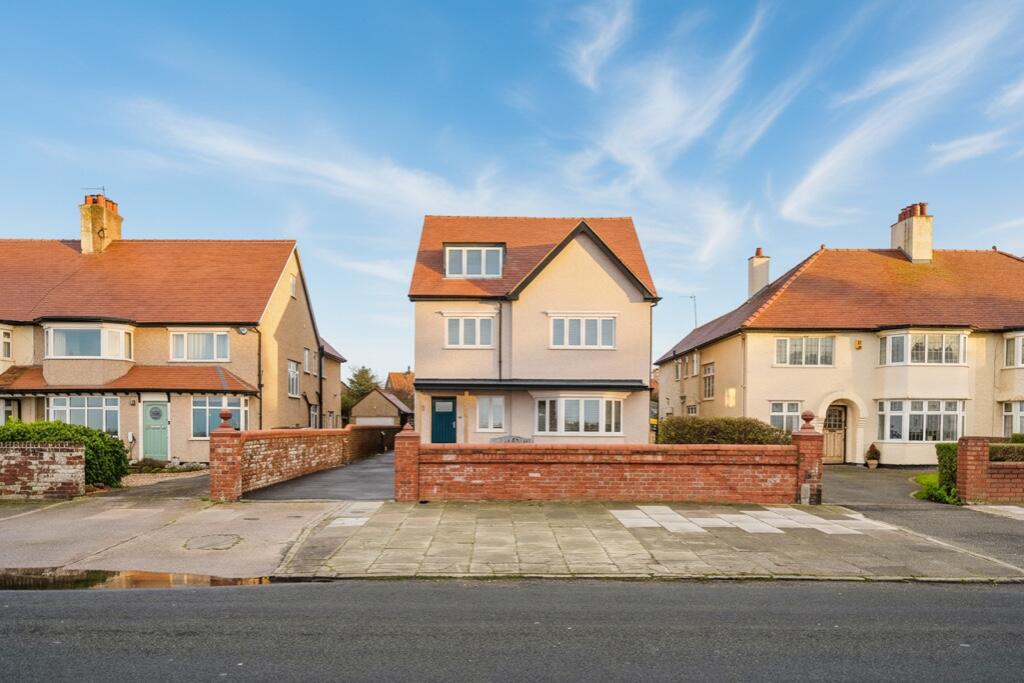 Main image of property: Meols Parade, CH47