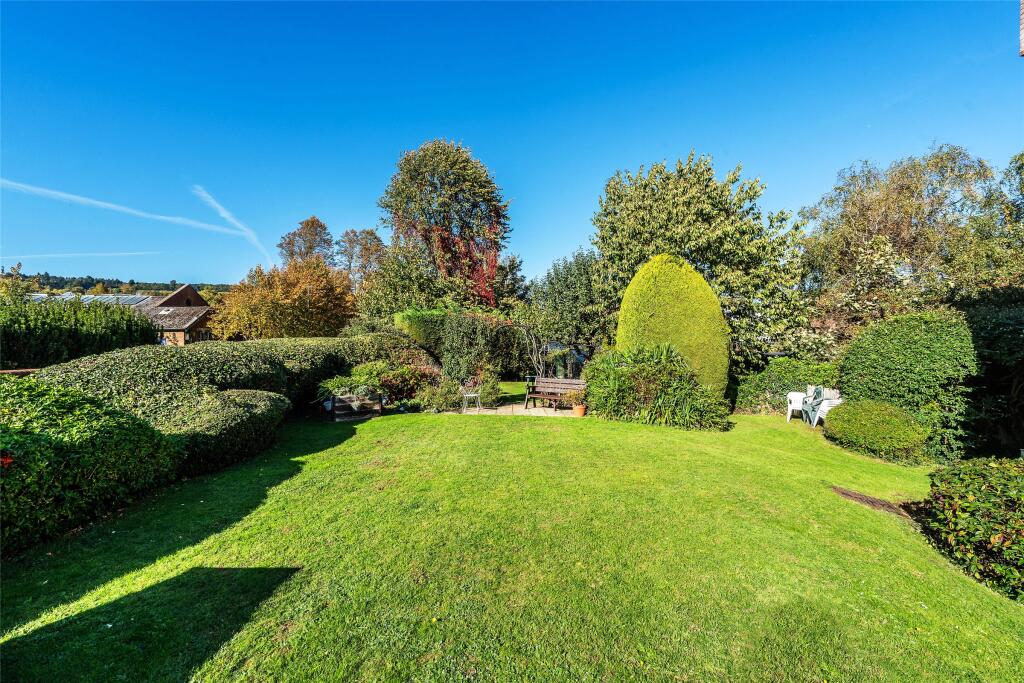 Canterbury Court, Station Road, Dorking, Surrey, RH4 photo 4