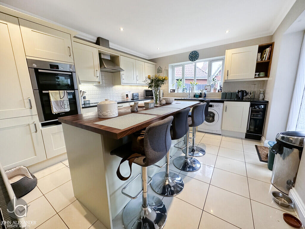 Maldon Road, Tiptree, Colchester photo 4