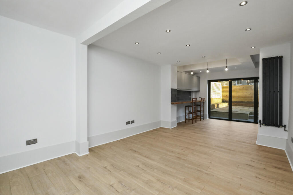 London Road, St. Leonards-on-sea, TN37 photo 4