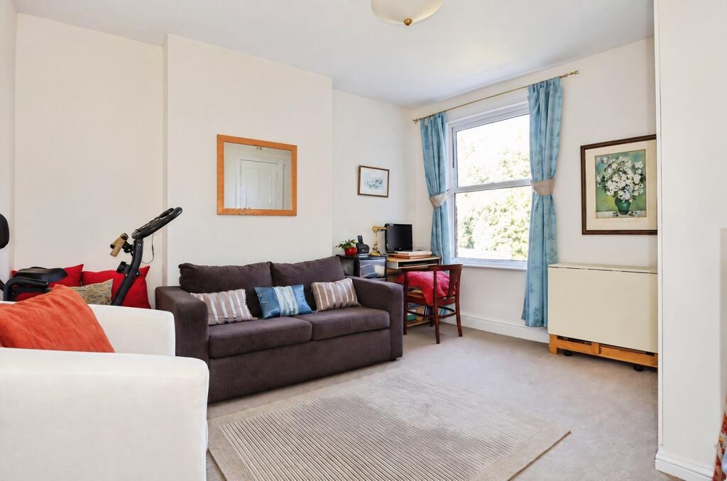 Albacore Crescent, London, SE13 photo 5