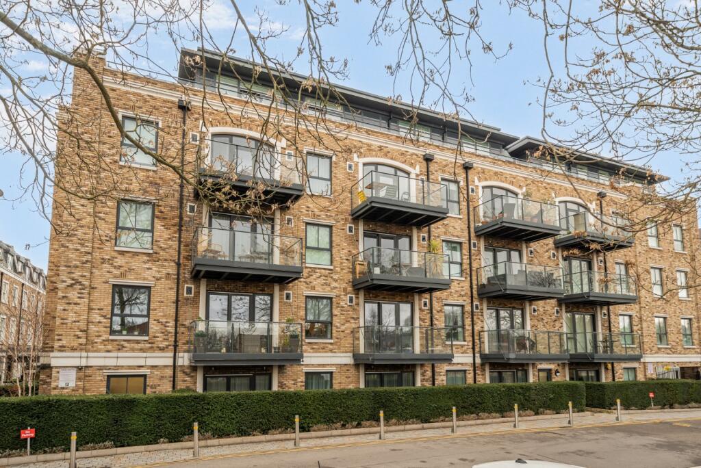 Main image of property: Renaissance Square Apartments, Palladian Gardens, Chiswick, London, W4