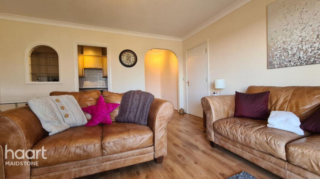 Main image of property: Tonbridge Road, Maidstone