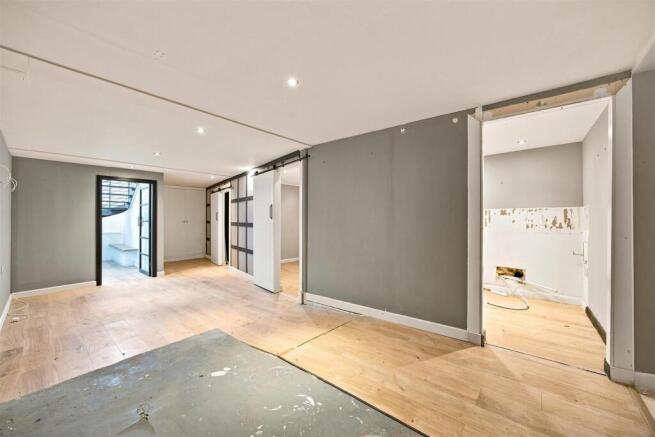 11-116_KIRKINTILLOCH_RD_LENZIE_011.jpg