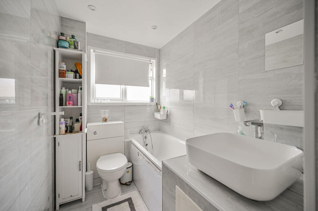 Apartment in London, Walthamstow Village, Leyton - View 2