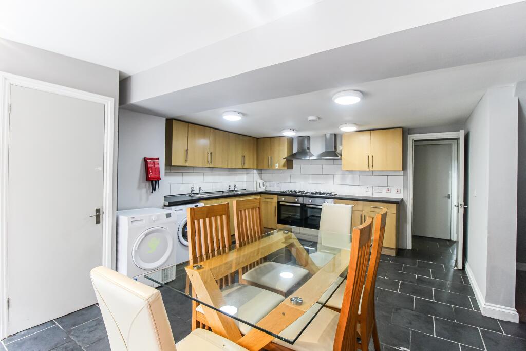 House in Pontypridd, Hawthorn - View 3