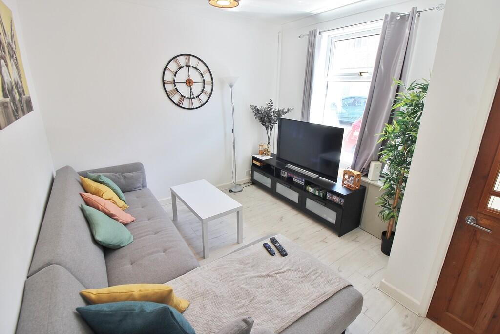 House in Portsmouth - View 3