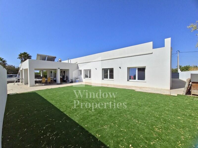 Main image of property: Algarve, Santa Bárbara de Nexe