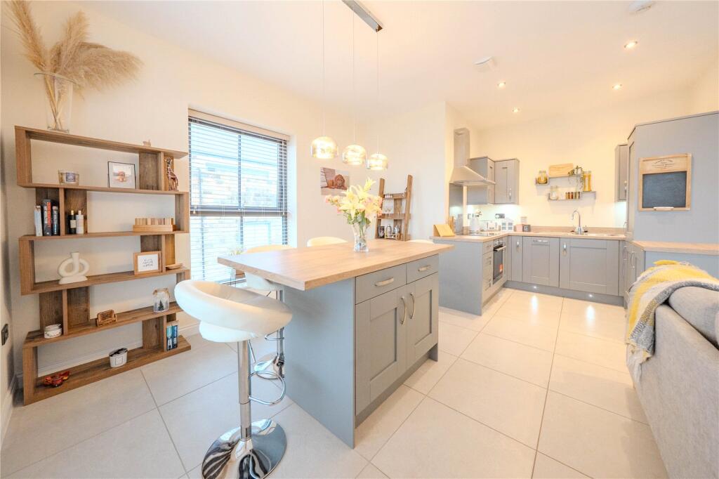 Main image of property: 73 Dyehouse Walk, Yeadon, Leeds