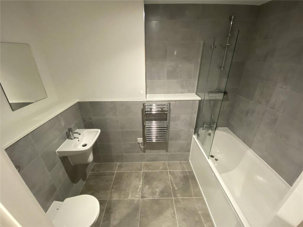 Apartment in Salford, Greater Manchester - More