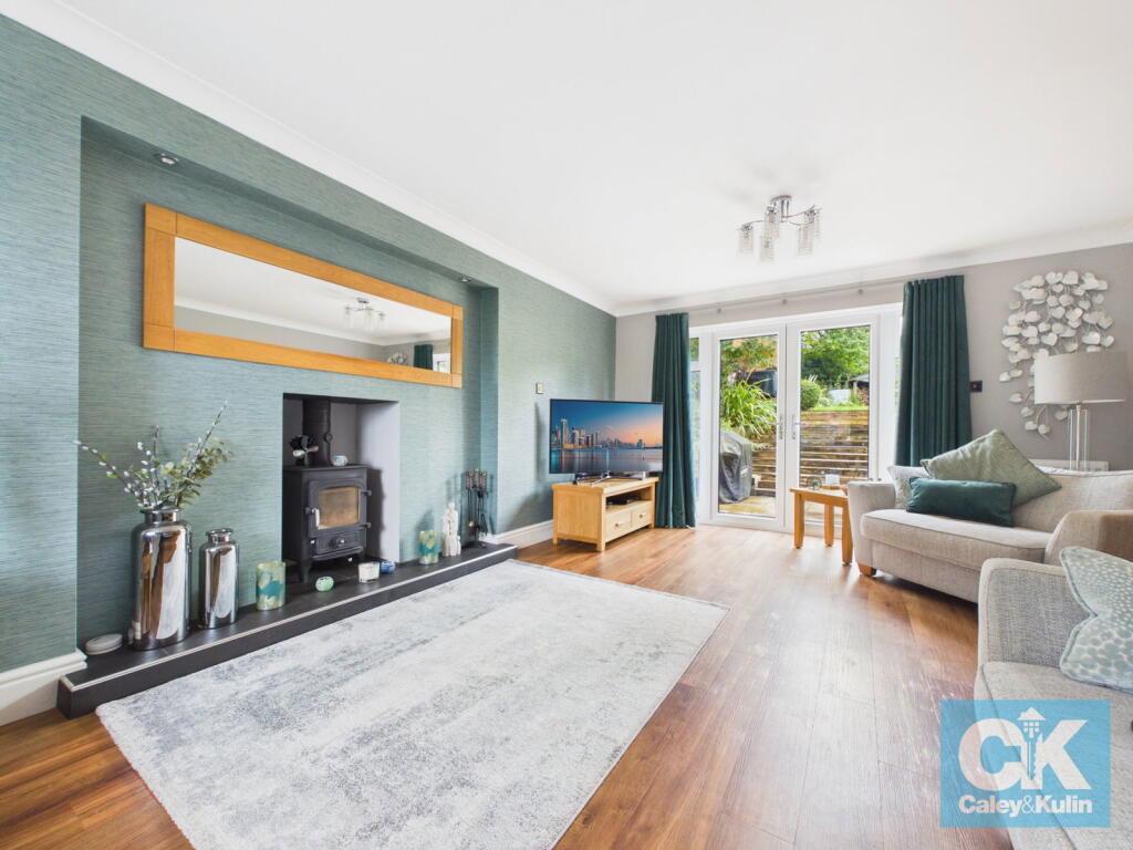 House in Stoke-on-Trent - View 2