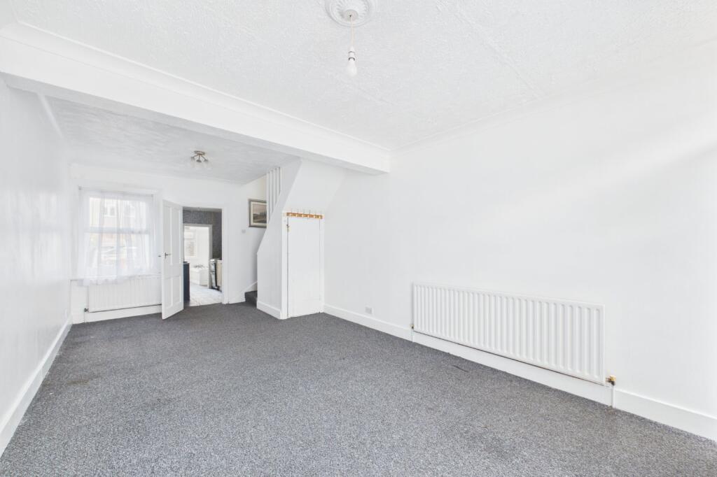 House in Dartford - View 2