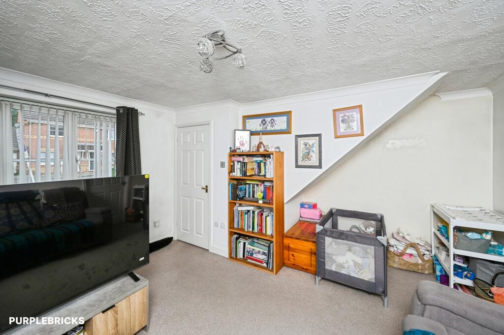 House in Amber Valley, Alfreton - View 4