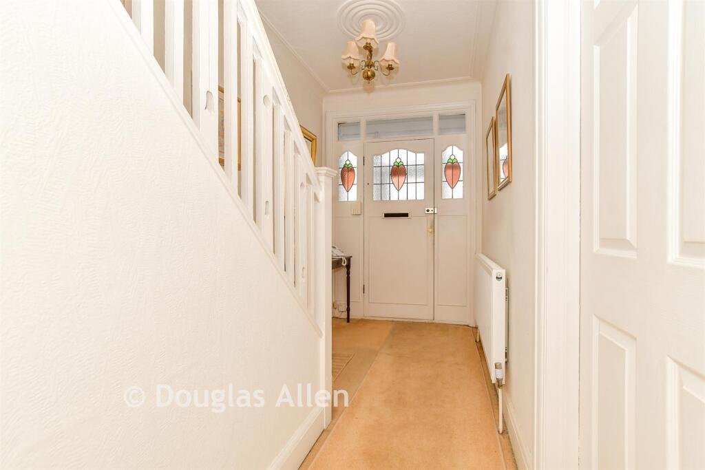 House in Epping Forest, Waltham Abbey - View 5