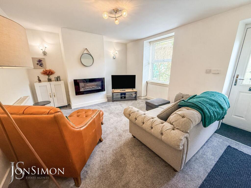 House in Bolton - View 4