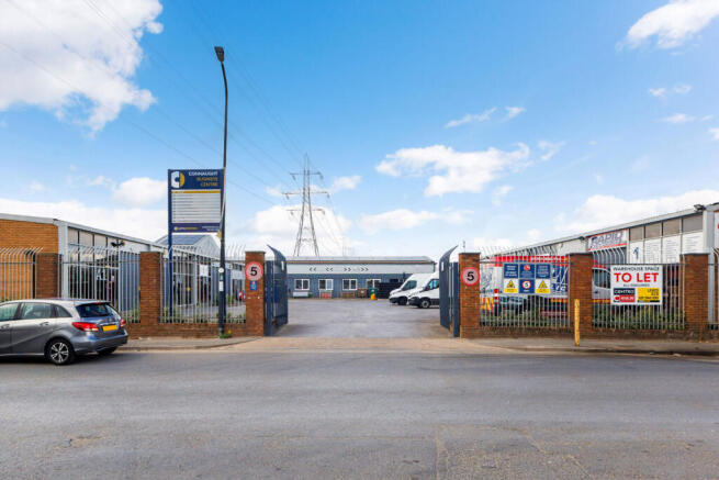 97282_Unit-A2-The-Connaught-Business-Centre-22-Willow (1)_low