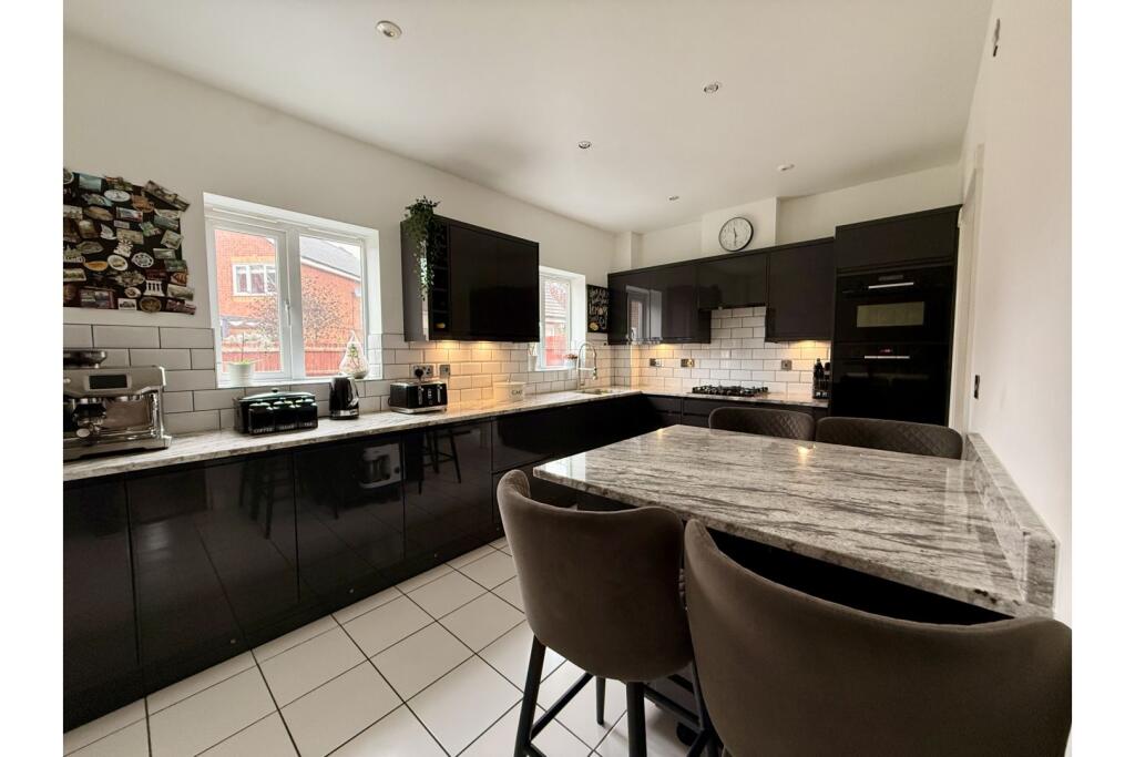 Additional image 27 of Compass Way, Bromsgrove, B60