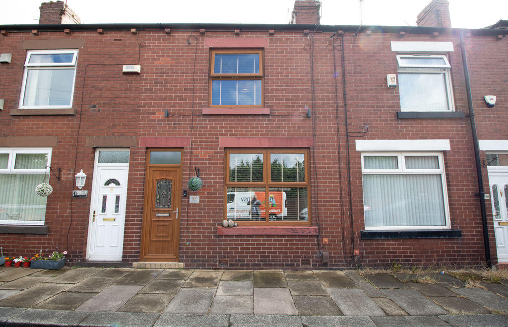Main image of property: Ivy Grove, Kearsley, Bolton, BL4 8DE