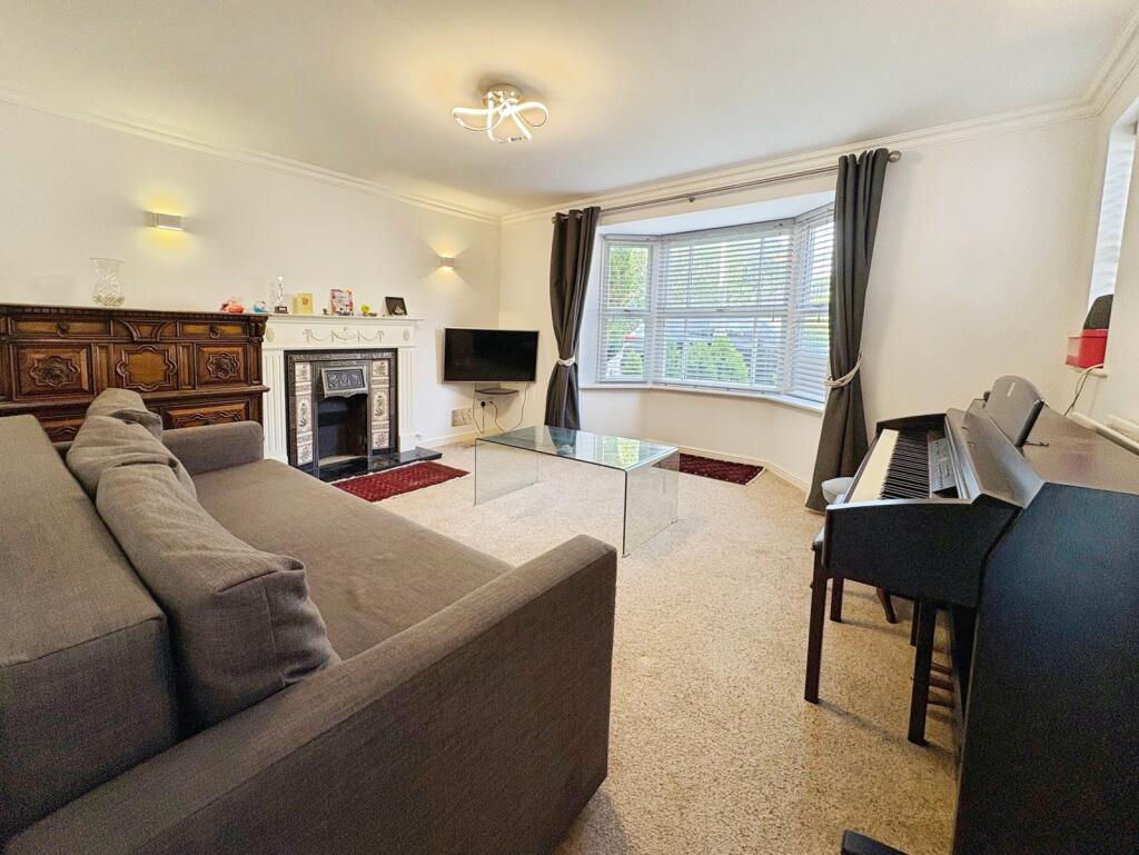 House in Guildford - View 5