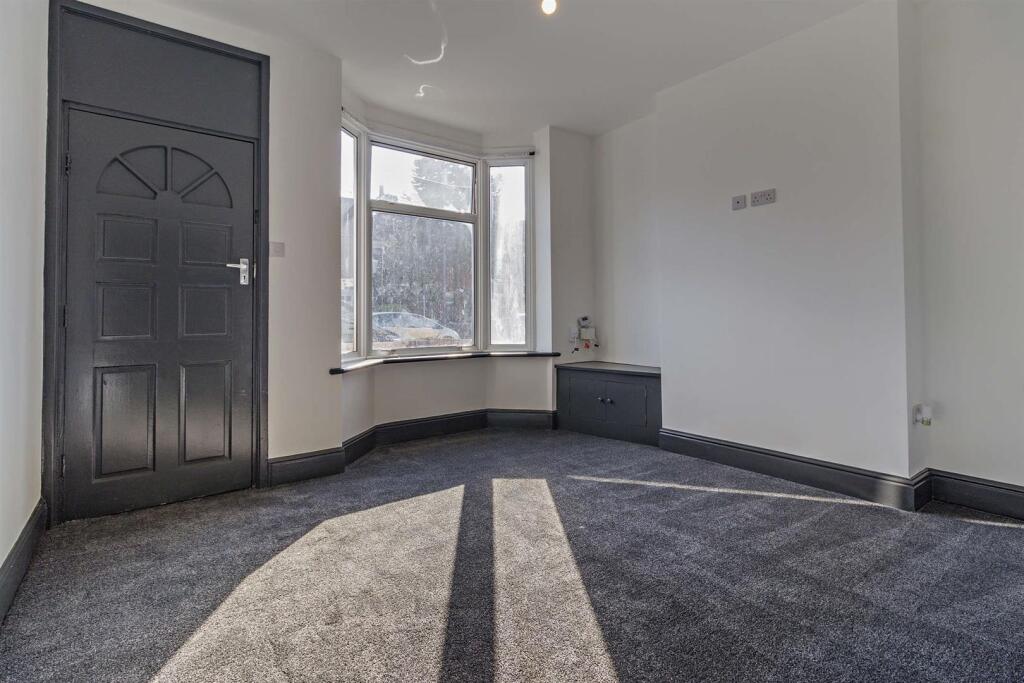 House in Doncaster - View 5