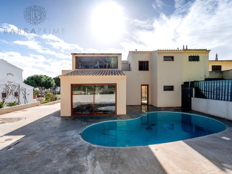 Main image of property: Algarve, Quarteira