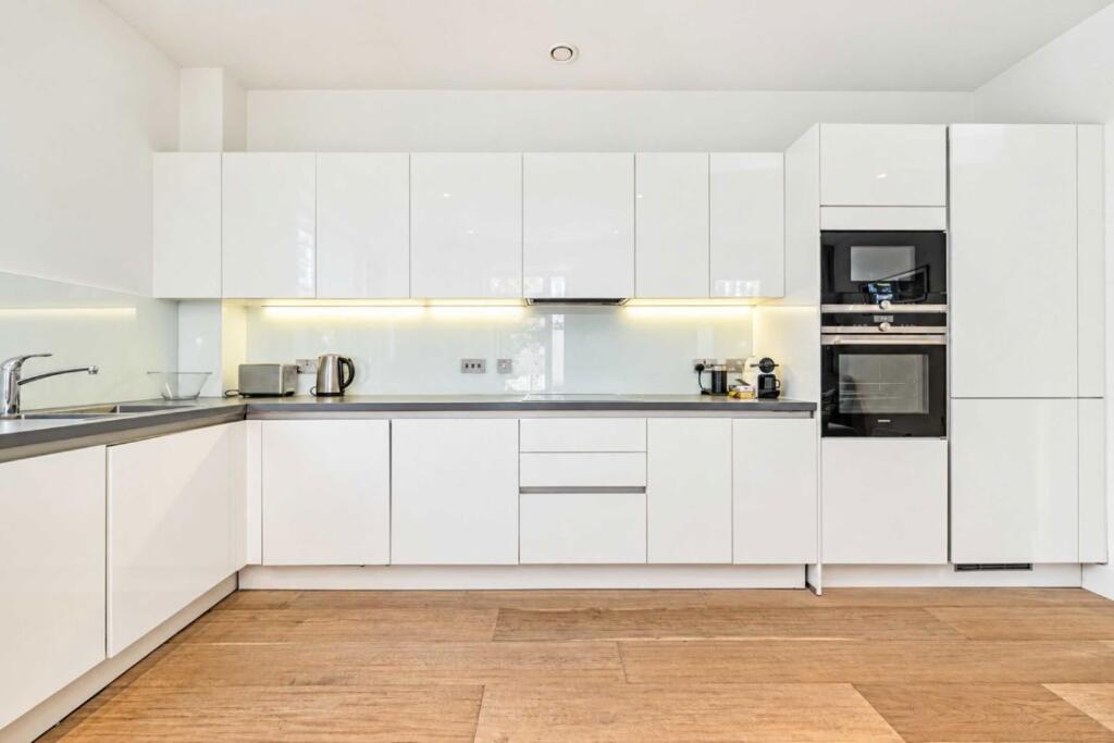 Apartment in London - View 4