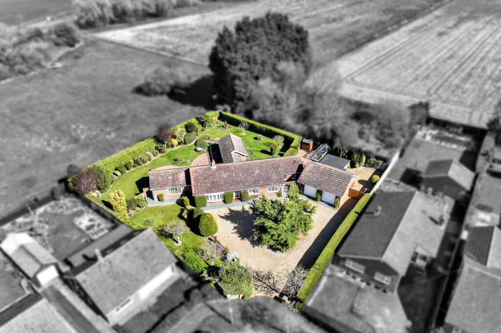 Main image of property: 36 Elmfield Drive, Emneth, PE14