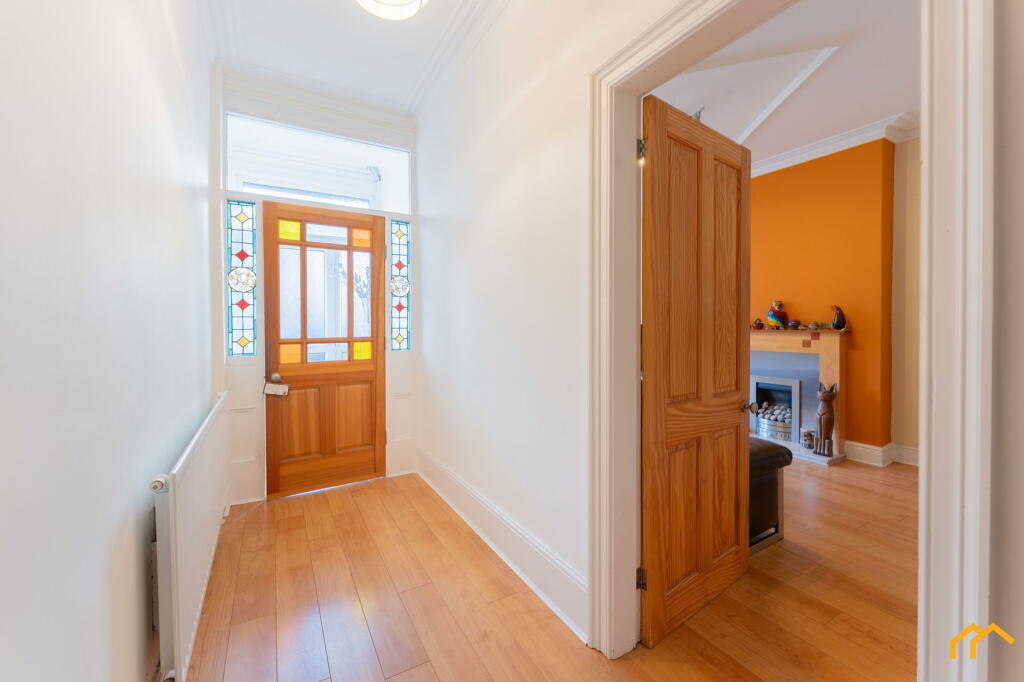 11, Vaughan Road photo 2