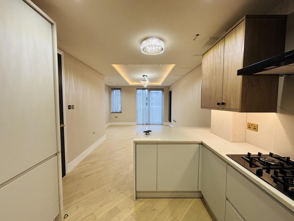 Apartment in London, Clifton Estate, Peckham - View 4